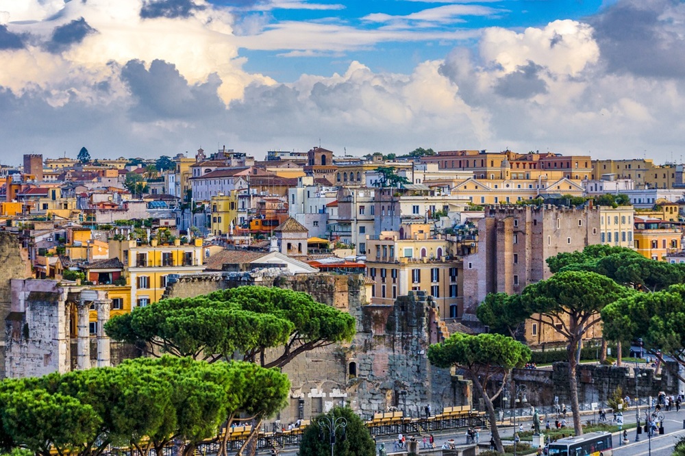 A Guide to Italy’s Wealth Taxes for Americans Moving to or Living in Italy