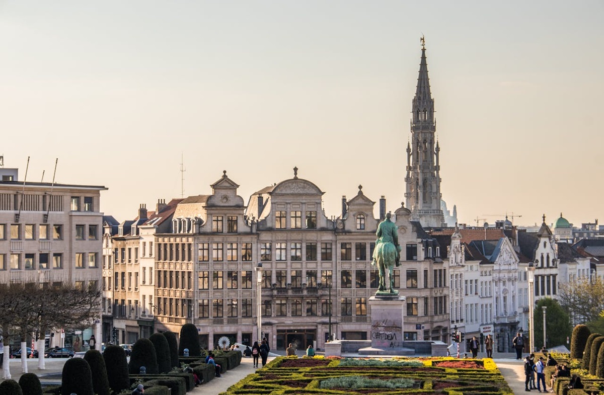 Does Belgium Have a Wealth Tax? A Guide for American Expats