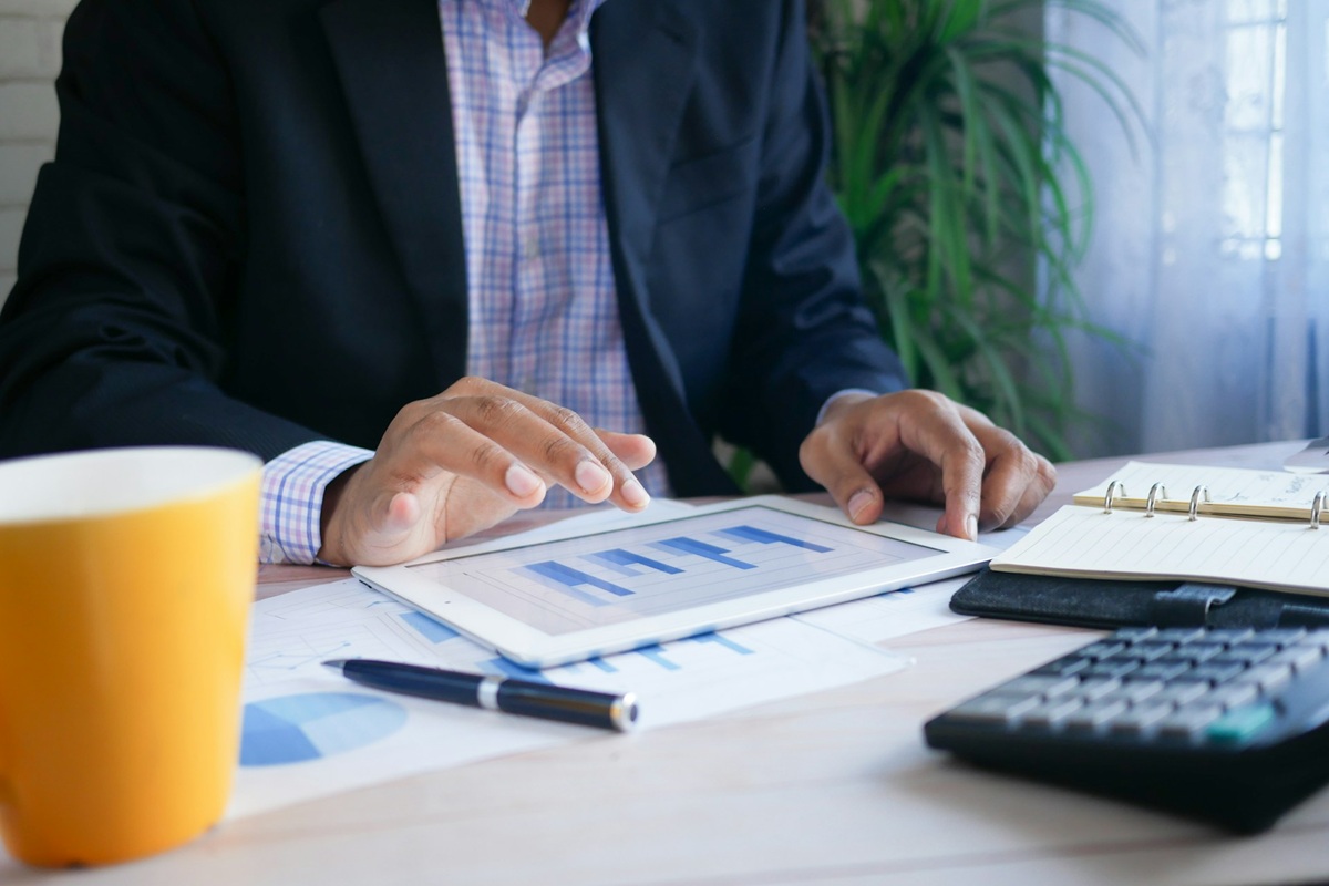 Financial Planning Checklist for Americans Moving to or Living in Europe